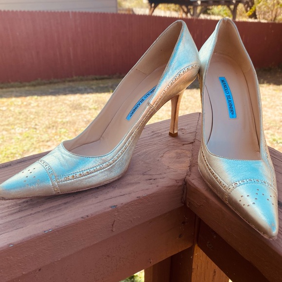 Manolo Blahnik Gold Heels - Picture 10 of 12